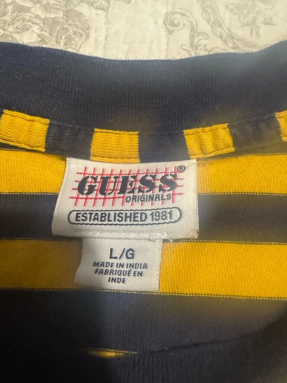 Men’s Guess Originals Yellow & Black Stripe Tee. Size L/G. Excellent condition. - Picture 3 of 3